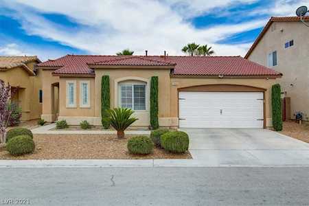 7934 Sagebrush Bend St Las Vegas, NV 89113