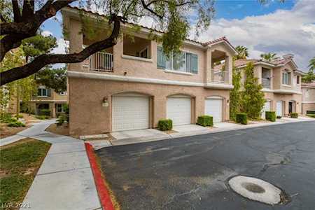 251 S Green Valley Parkway #1221 Henderson, NV 89012