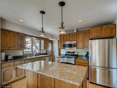 2608 35th Avenue NE Saint Anthony, MN 55418