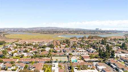 336 Tours Ln Costa Mesa, CA 92627