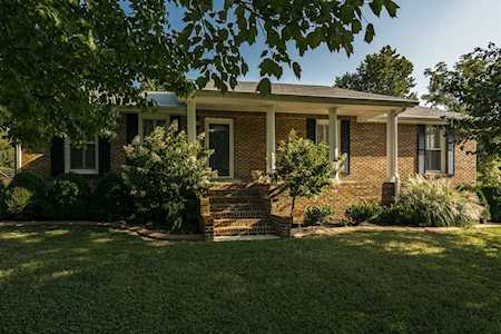 1102 Sandy Valley Rd Hendersonville, TN 37075