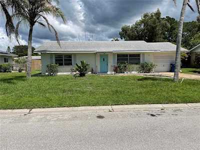 1013 42nd St W Bradenton, FL 34205
