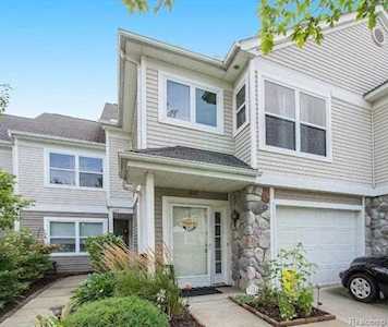 613 Fieldstone Cir W Chelsea, MI 48118