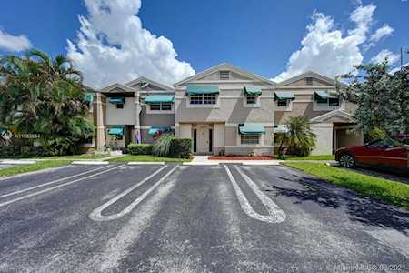12221 SW 52nd St Cooper City, FL 33330