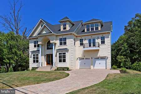 8512 Lewinsville Mclean, VA 22102