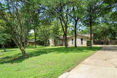 1009 Quail RD Manchaca, TX 78652