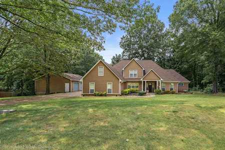 5121 Park Place Dr Horn Lake, MS 38637