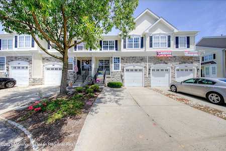 111 Brookfield Dr Jackson, NJ 08527