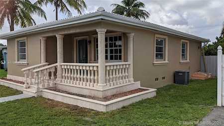 2450 Van Buren St Hollywood, FL 33020
