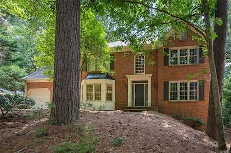 2720 Lakewind Ct Alpharetta, GA 30005