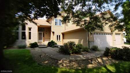 8945 Vickors Crossing N Brooklyn Park, MN 55443