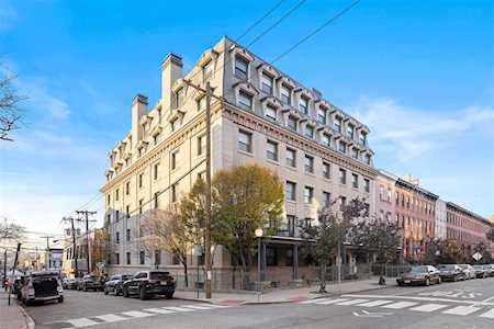 600 Hudson St #5C Hoboken, NJ 07030