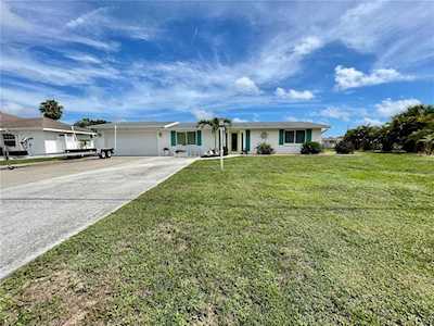 873 E 7th St Englewood, FL 34223