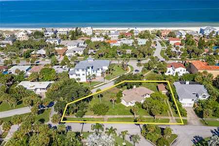 34 Bohenia CIRCLE N Clearwater Beach, FL 33767