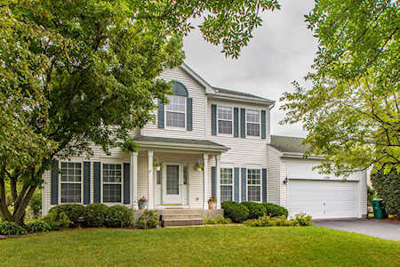 1139 Laurel Ln Gurnee, IL 60031