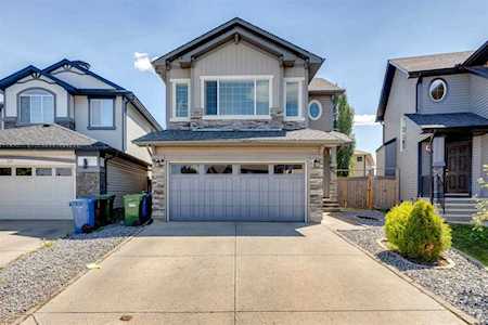 30 Autumn Circle SE Calgary, AB T3M 0J6