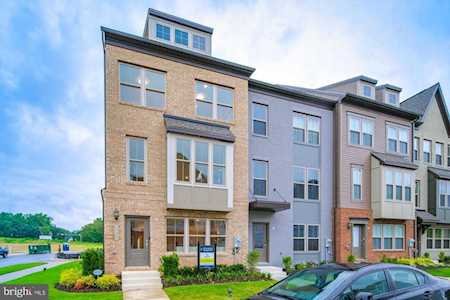 9607 Santa Fe Blvd Upper Marlboro, MD 20774