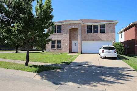 4251 Cave Cove Court Fort Worth, TX 76244