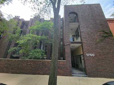 1750 N Wells St #201 Chicago, IL 60614