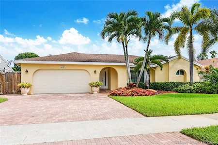 11549 SW 51st Ct Cooper City, FL 33330
