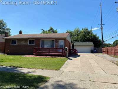 120 Darwin St Westland, MI 48186