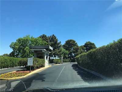 576 Tam O Shanter Las Vegas, NV 89109