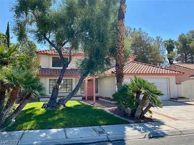2924 Pleasant Lake Dr Las Vegas, NV 89117