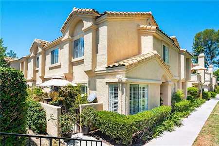21166 Gladiolos Way Lake Forest, CA 92630