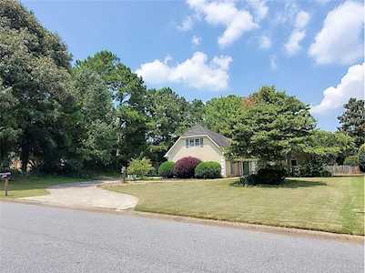 4201 Keheley Lake Dr NE Marietta, GA 30066