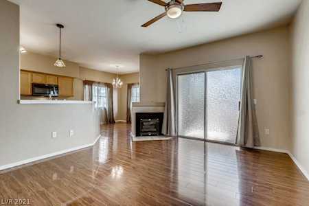 2124 Calville St #203 Las Vegas, NV 89128