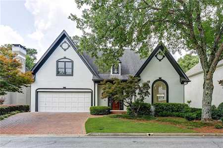 2367 Littlebrooke Dr Dunwoody, GA 30338