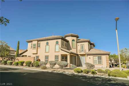 8056 Luna Sera Ave Las Vegas, NV 89178