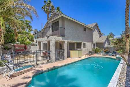 3301 Buffalo Narrows Circle Las Vegas, NV 89129