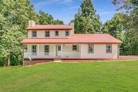 3931 Old Flowery Branch Rd Oakwood, GA 30566