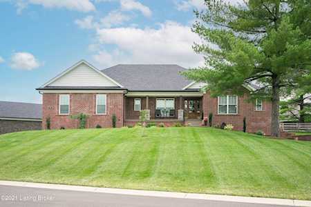 70 Clubhouse Ct Taylorsville, KY 40071