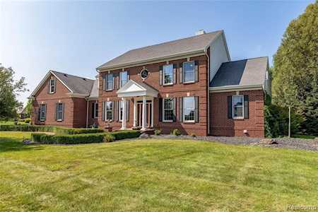 51152 Sunday Dr Novi, MI 48167