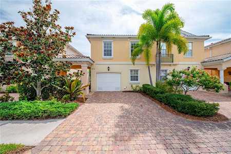 7672 Bergamo Ave Sarasota, FL 34238