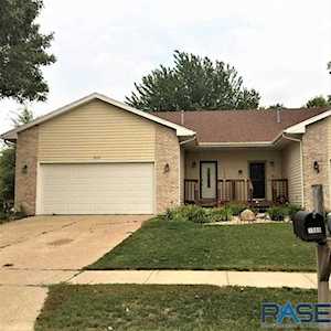 1500 S Campbell Trl Sioux Falls, SD 57106