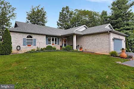 6085 Greenbriar Terrace Fayetteville, PA 17222