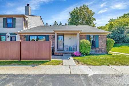 41033 Southwind Dr Canton Twp, MI 48188