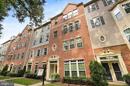 1449 Braden Loop Glen Burnie, MD 21061
