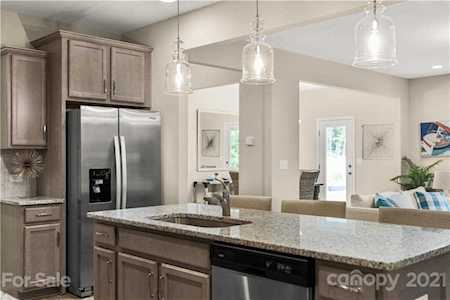 5935 River Meadow Ct Charlotte, NC 28213
