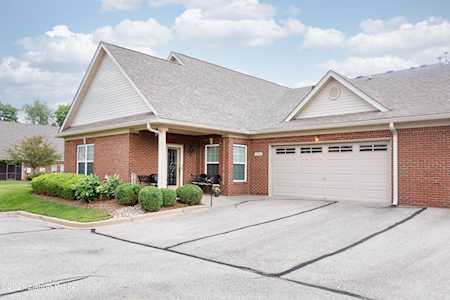 4001 Indian Grass Ct Louisville, KY 40218
