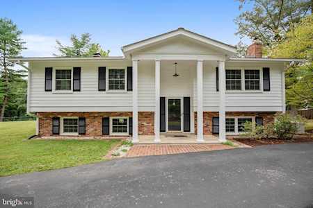 9375 Westfield Dr White Plains, MD 20695