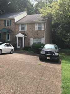 1028 Pleasant View Dr Nashville, TN 37214