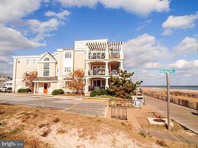 319 S Boardwalk Rehoboth Beach, DE 19971