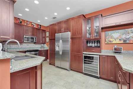 2500 Fox Glenn Circle Bedford, TX 76021