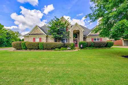 1261 Hall Valley Cv Cordova, TN 38018
