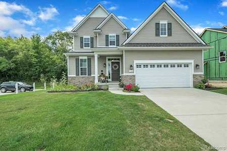 118 Campolina Rd Sylvan Twp, MI 48118