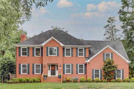 1109 Barn Brook Ct Virginia Beach, VA 23454